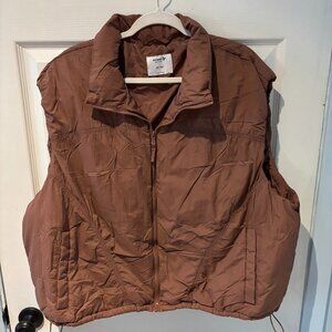 Old Navy Active Puffer Vest